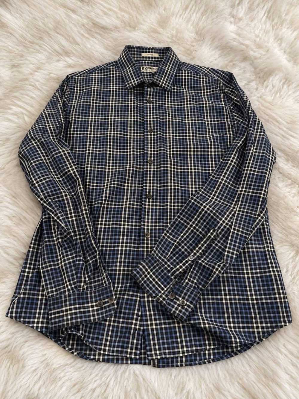 Express Men's Navy and White Plaid Button-Down Shirt